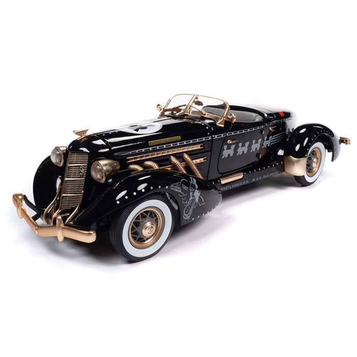 1:18 1935 Auburn 851 Sportster with Monopoly figure