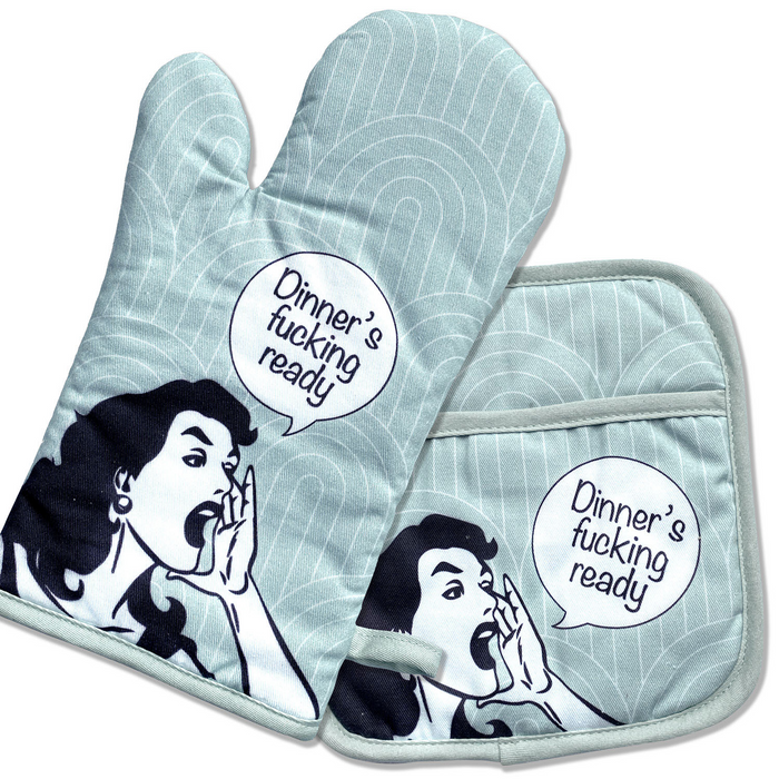 Oven Mitt and Pot Holder Set - Dinner Ready