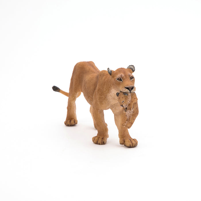 Papo - Lioness with cub Figurine